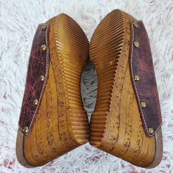 Sbicca Braided Leather Wedge Clog Sandals - Picture 6 of 10